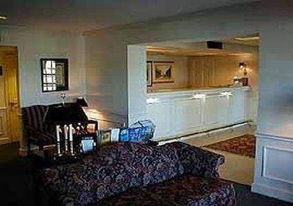 Отель Quality Inn Tanglewood
