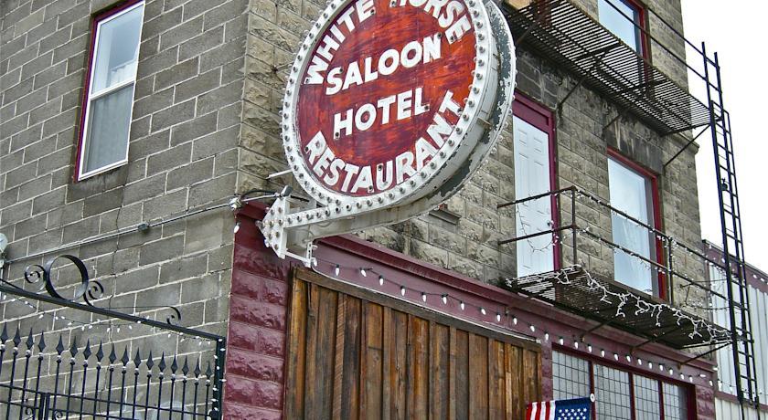 Отель White Horse Hotel