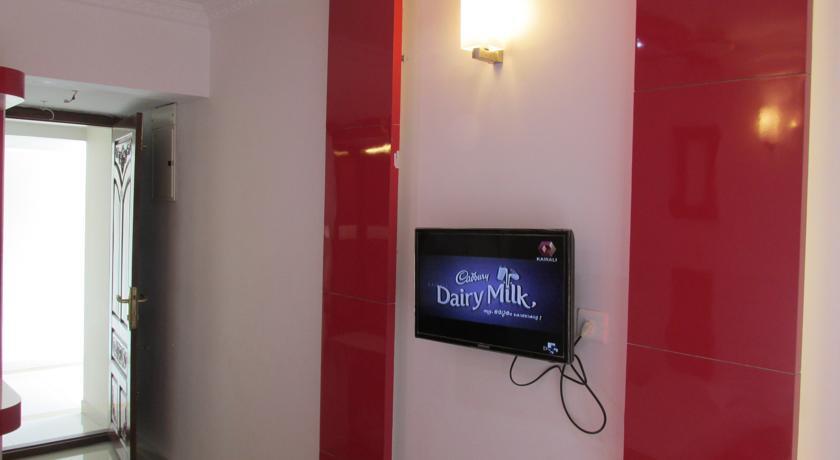 Апартаменты Royal Castle Service Apartment