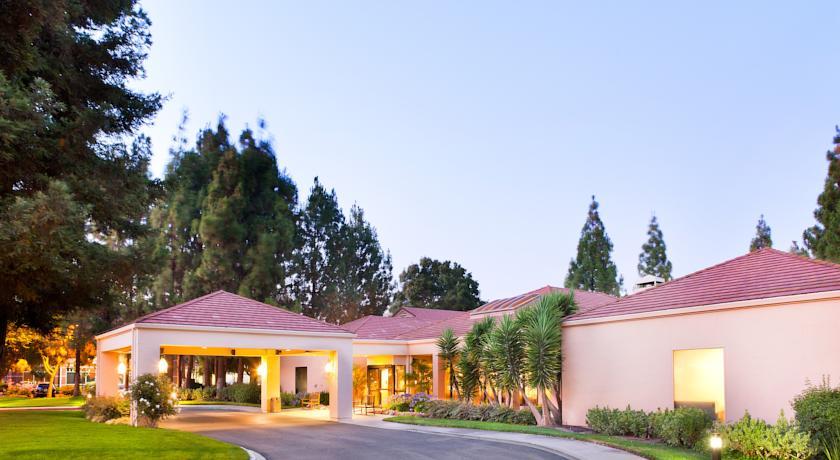 Отель Courtyard Pleasanton