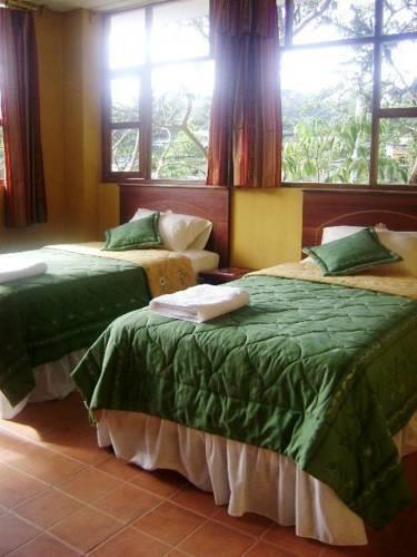 Хостел Bio Hostal Mindo Cloud Forest