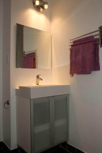 Spadina 11 Guesthouse