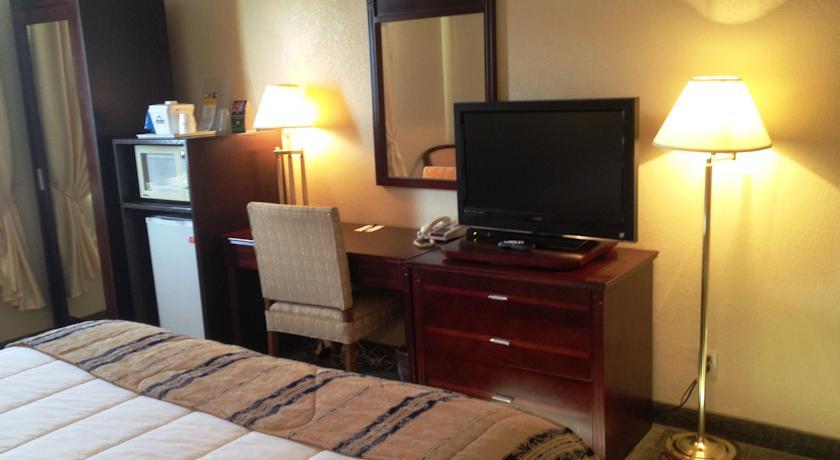 Отель Days Inn Wallaceburg