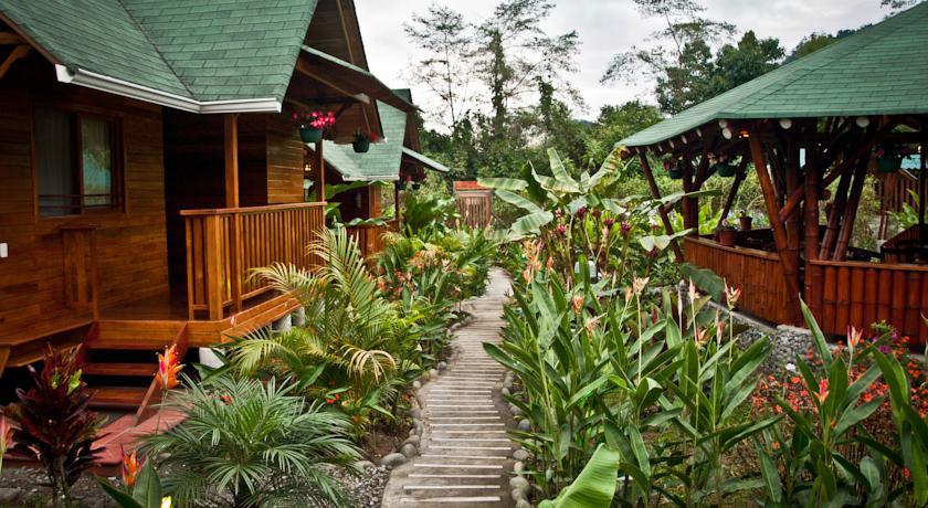 Отель Sisakuna Lodge
