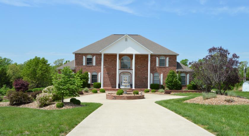 Мини-отель Lafayette Manor & Winery Bed & Breakfast