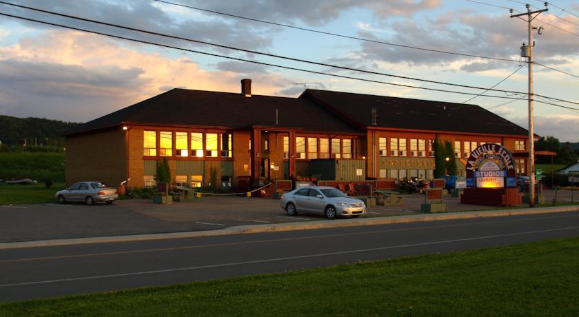 Гостевой дом Auberge Internationale La Vieille École