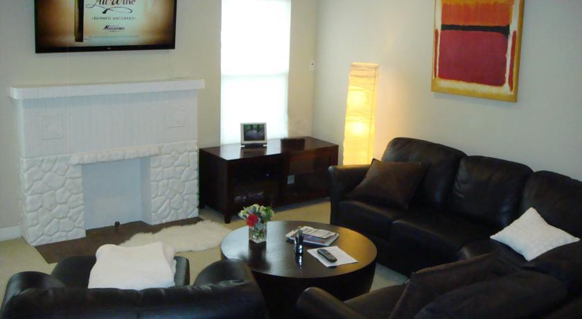 Henderson Street Apartment