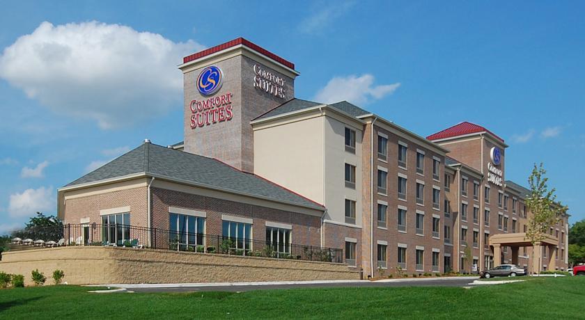 Отель Comfort Suites Park Place