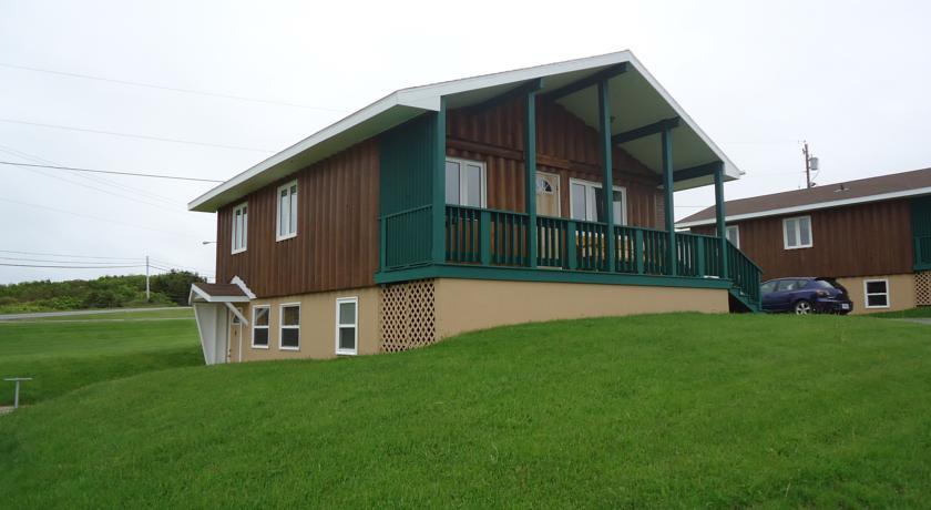 Отель Pilot Whale Chalets