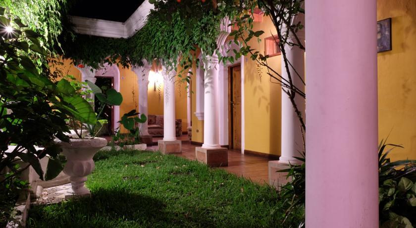 Hostel Luna Republica