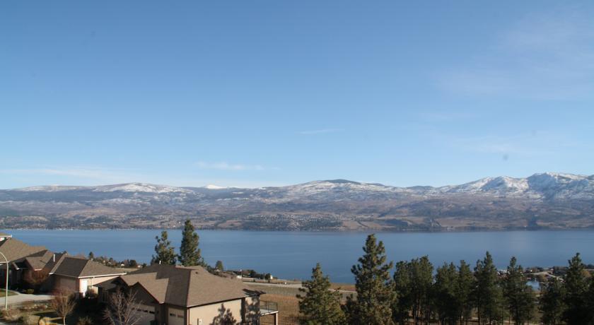 Мини-отель Home Sweet Home Kelowna