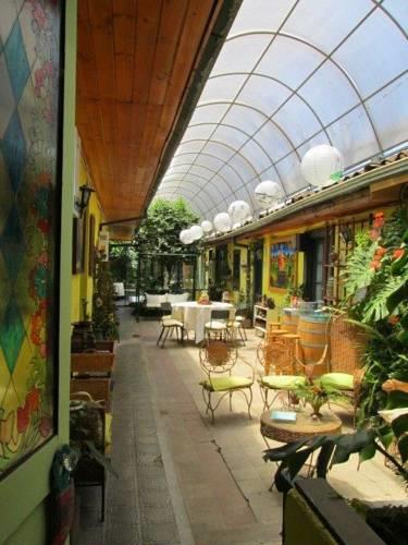 Гостевой дом Hostal Renoir