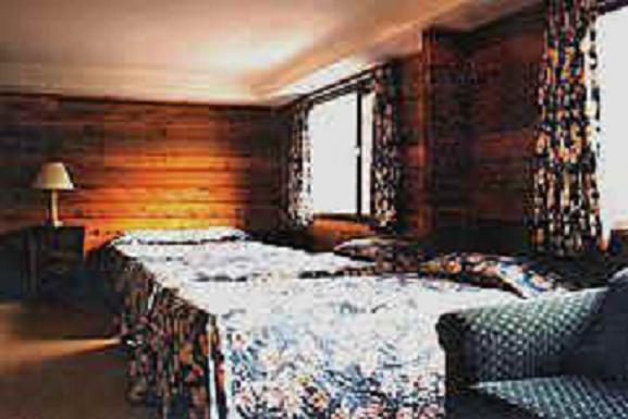Отель Raccoon Lodge Motel