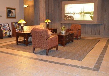 Отель Quality Inn & Suites