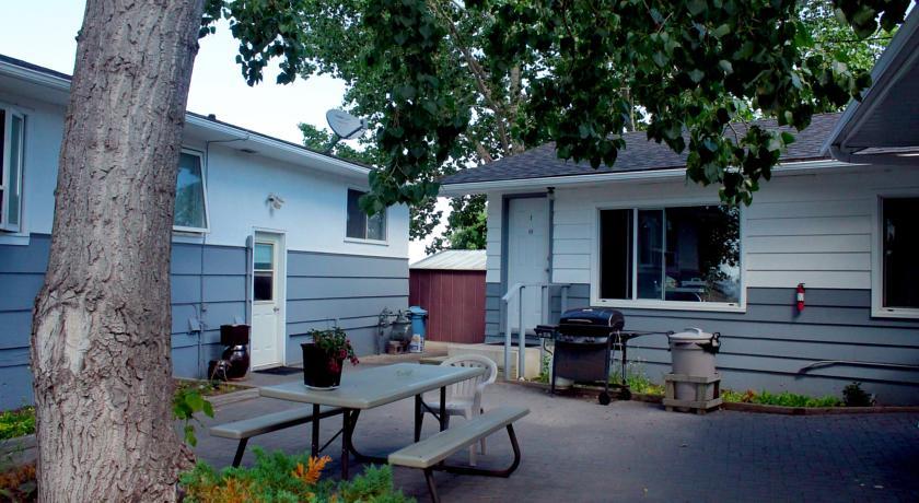 Отель Wheatland Motel