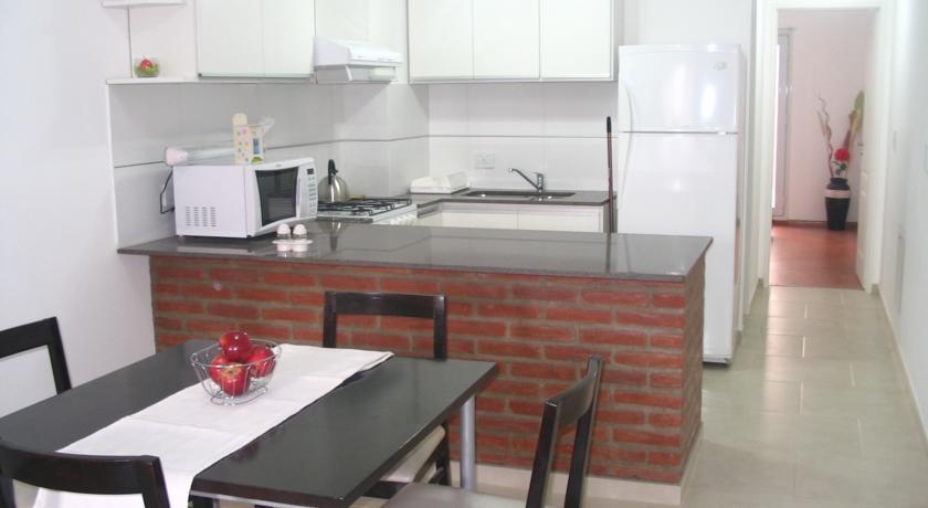 Departamentos Madryn - Calle Paso