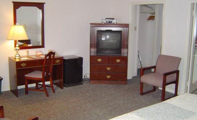 Отель Traveler's Motel