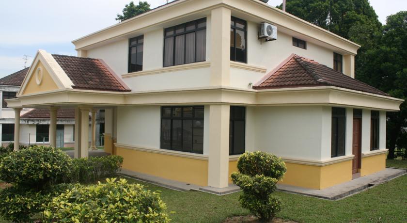 Отель Tanjong Puteri Golf Resort Berhad