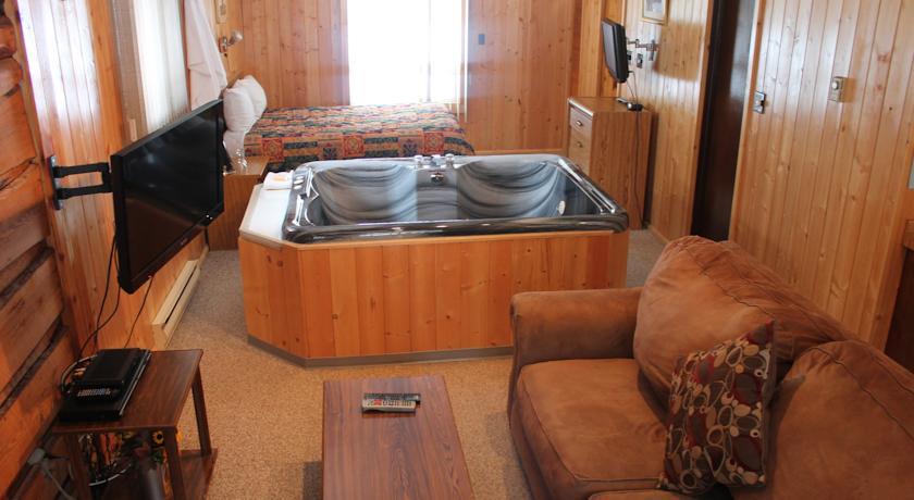 Отель Tallpine Lodges