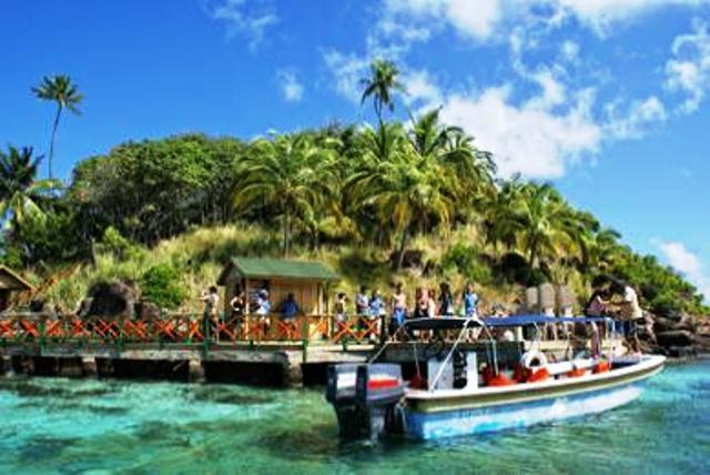 Отель Hotel y Centro de Buceo Sirius