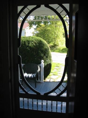 Мини-отель The Nelson House Bed and Breakfast