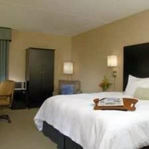 Отель Hampton Inn Bloomington
