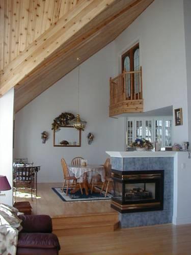 Мини-отель A1 Lakeview Executive B&B