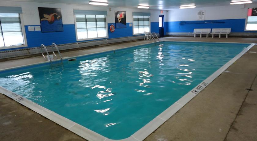 Отель Blueberry Hill Motel and Campground