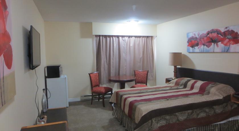 Отель Vanderhoof Inn