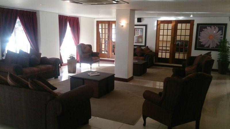 Airport Inn and Suites