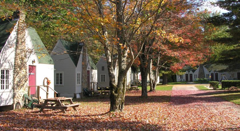 Отель Gilcrest Cottages and Motel