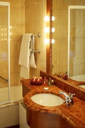 Отель Portofino Kulm Hotel