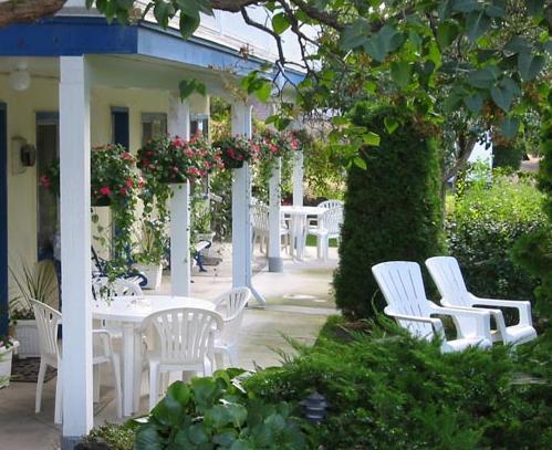 Отель Lakeside Country Inn