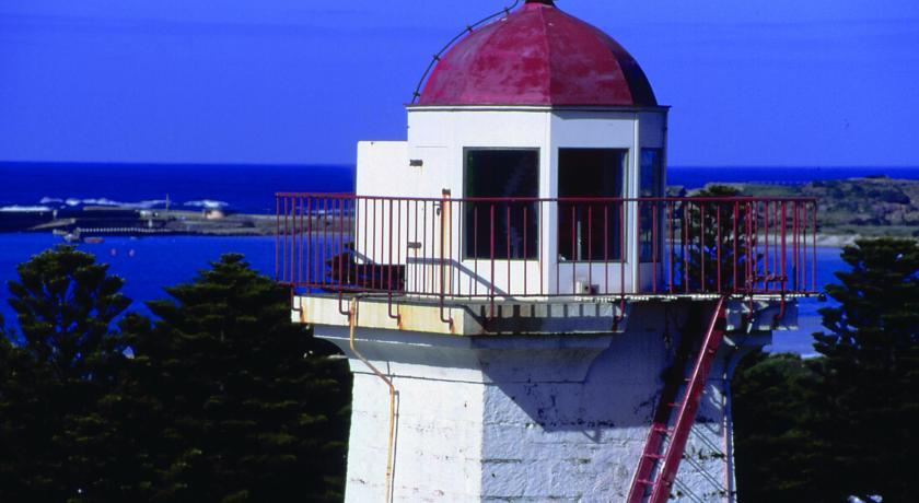 Отель Lighthouse Lodge