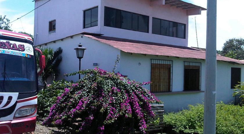 Гостевой дом Olon Beach House