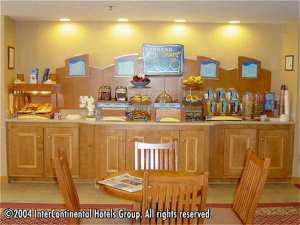 Отель Holiday Inn Express Hotel & Suites Petersburg-Dinwiddie