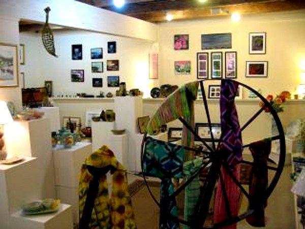 Мини-отель The Water's Edge Inn & Gallery