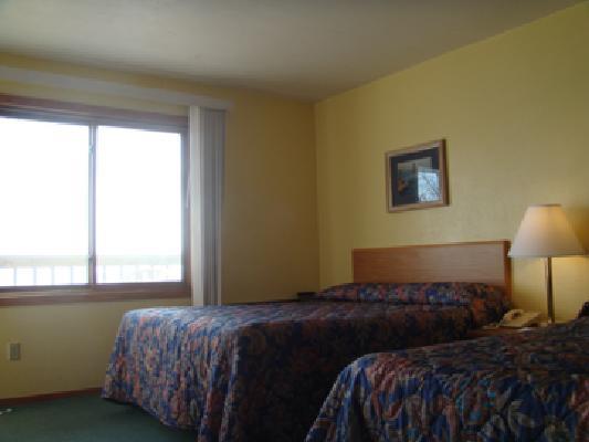 Отель Algoma Beach Motel