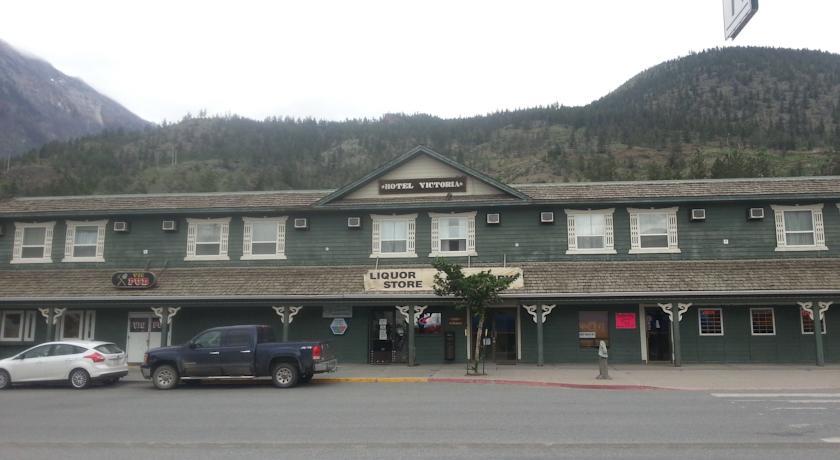 Отель Hotel Victoria