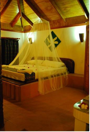 Отель Siufaga Beach Resort