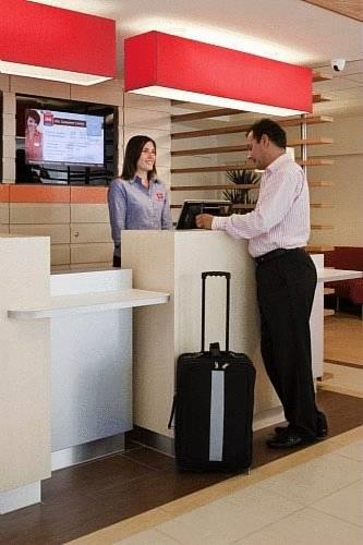 Отель Ibis Lausanne Crissier