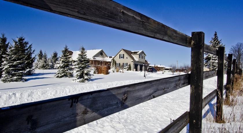 Мини-отель Serenity Ranch Bed & Breakfast