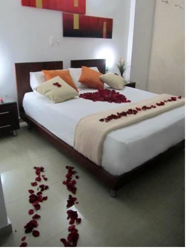Отель Atlantis Plaza Hotel