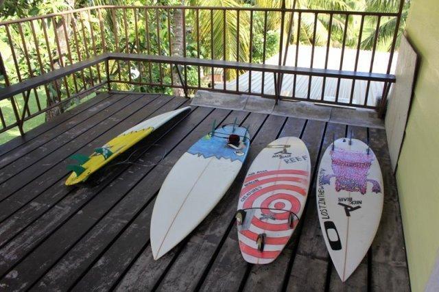 Хостел Taharuu Surf Lodge