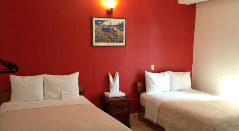 Отель Hotel Central