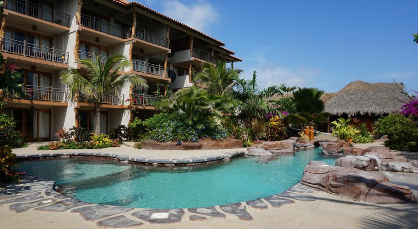 Отель Canoa Beach Hotel