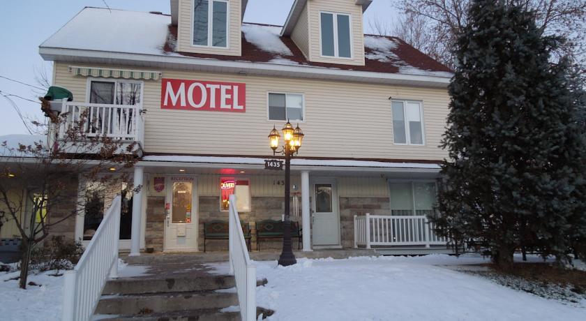 Отель Motel Derfal