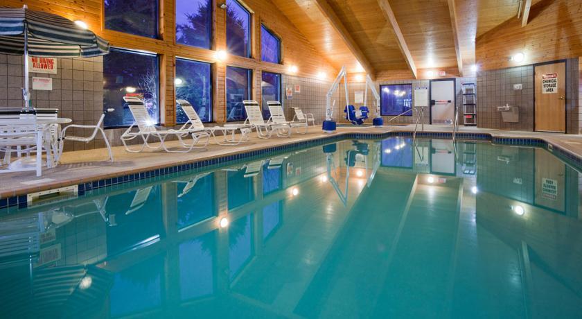 Отель AmericInn Princeton