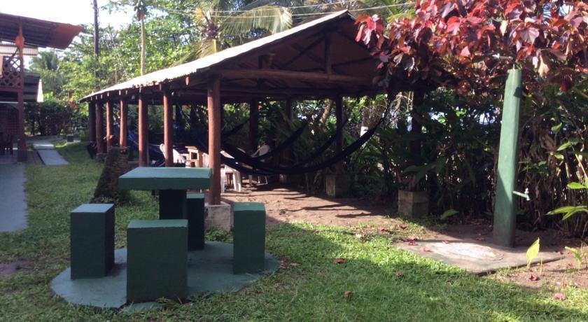 Отель Cabinas Balcon del Mar Tortuguero