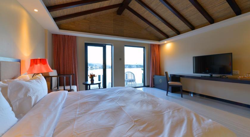 Отель Valen Moon Resort